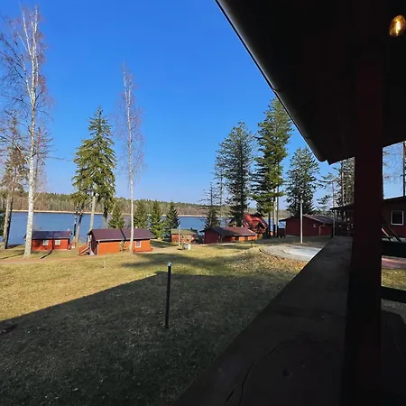 Lesny Zakatek - Nad Samym Jeziorem