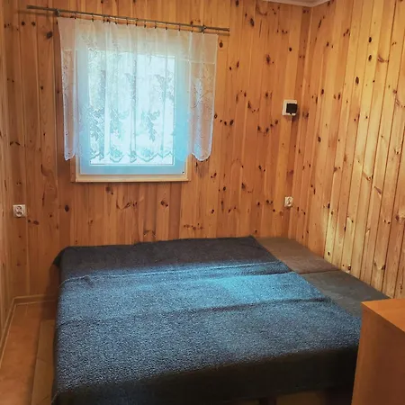 Lesny Zakatek - Nad Samym Jeziorem *